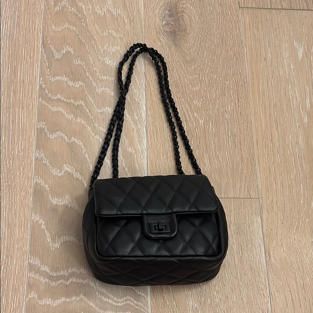 Forever 21 Black Quilted Shoulder Bag/Crossbody